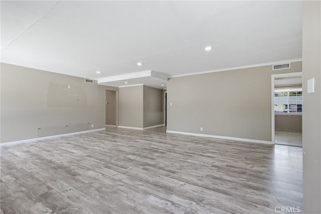 5521 Mclennan Avenue, Encino, CA 91436