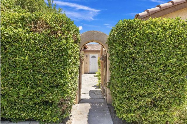 45460 Coldbrook Lane, La Quinta, CA 92253