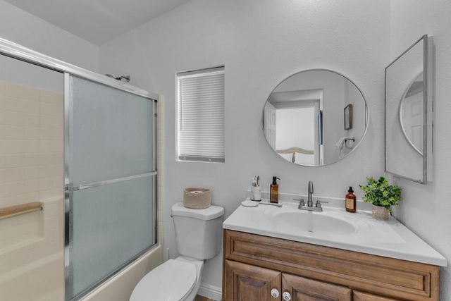 45460 Coldbrook Lane, La Quinta, CA 92253