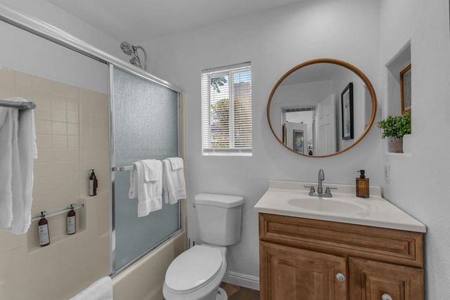 45460 Coldbrook Lane, La Quinta, CA 92253
