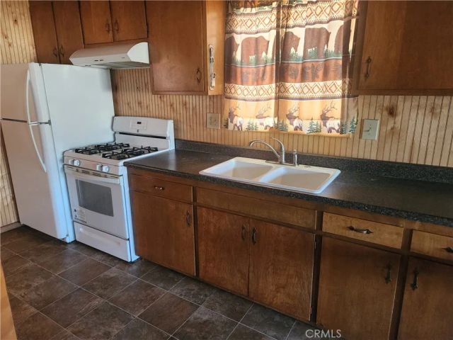 710 W Fairway Boulevard, Big Bear City, CA 92314