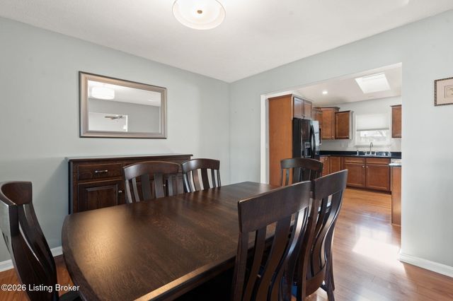 10700 Tall Tree Ct, Louisville, KY 40241