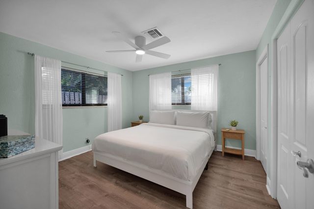 908 SE 16th Street, Deerfield Beach, FL 33441