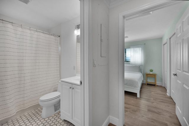 908 SE 16th Street, Deerfield Beach, FL 33441