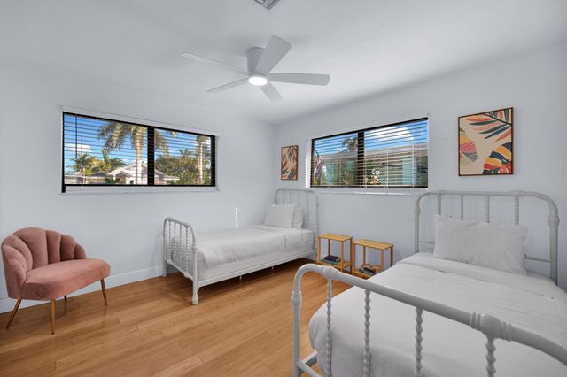 908 SE 16th Street, Deerfield Beach, FL 33441