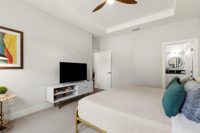 510 E LIME STREET, Tarpon Springs, FL 34689