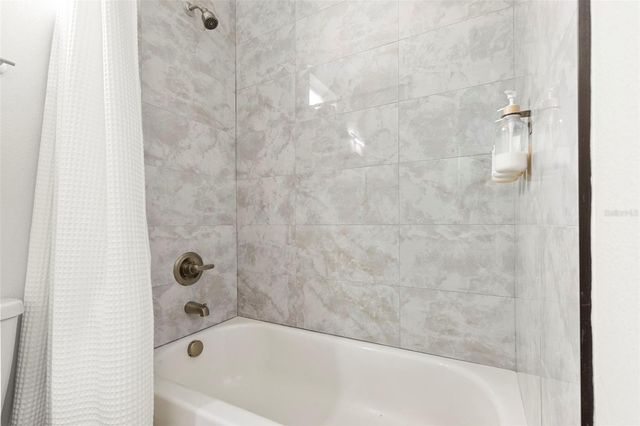 510 E LIME STREET, Tarpon Springs, FL 34689