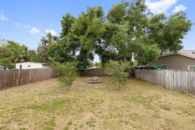 510 E LIME STREET, Tarpon Springs, FL 34689