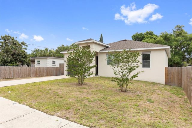510 E LIME STREET, Tarpon Springs, FL 34689