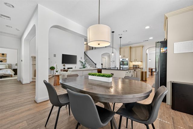 15 Garden Path Place, Tomball, TX 77375