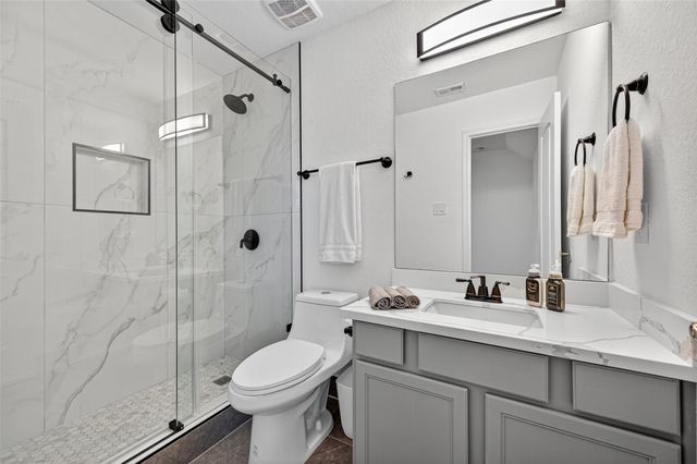 15 Garden Path Place, Tomball, TX 77375