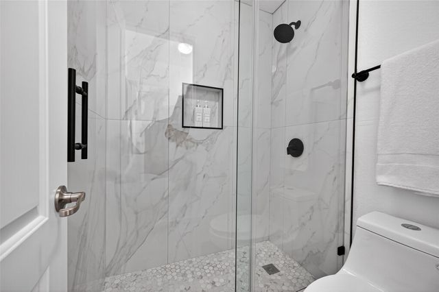 15 Garden Path Place, Tomball, TX 77375