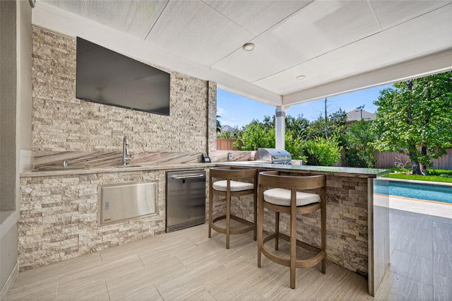 15 Garden Path Place, Tomball, TX 77375