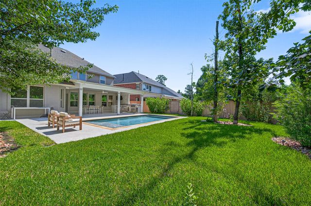 15 Garden Path Place, Tomball, TX 77375