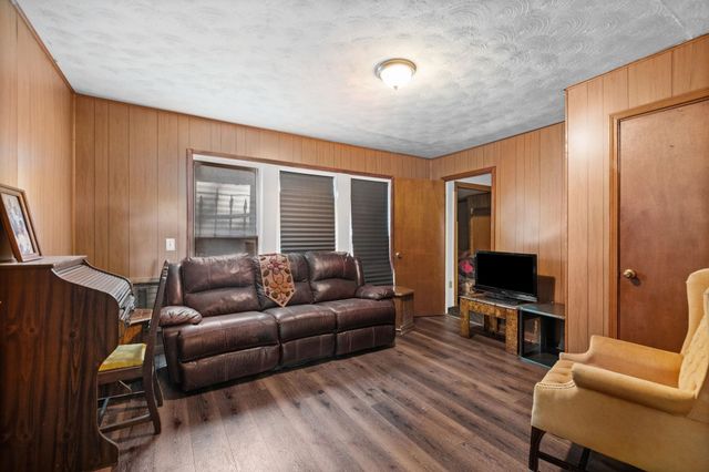 615 E MALLORY AVE, Memphis, TN 38106