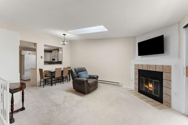 17587 Pond Circle, Eden Prairie, MN 55346
