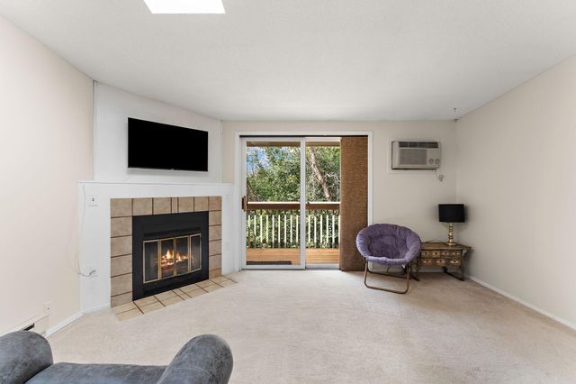 17587 Pond Circle, Eden Prairie, MN 55346