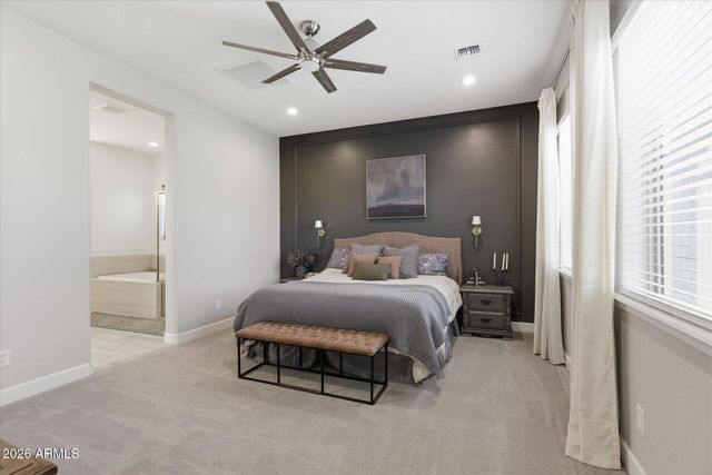 9937 E Tesla Avenue, Mesa, AZ 85212