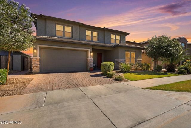 9937 E Tesla Avenue, Mesa, AZ 85212