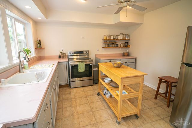 10 Highridge Drive, Loveland, OH 45140