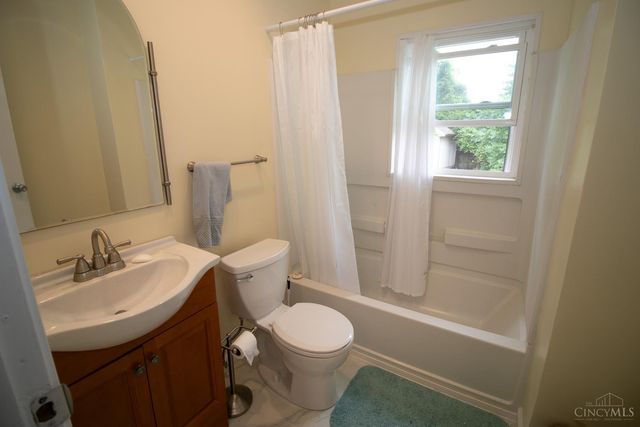 10 Highridge Drive, Loveland, OH 45140