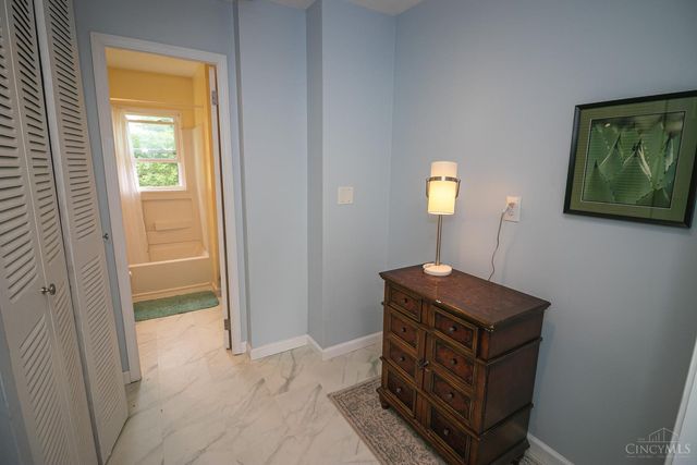 10 Highridge Drive, Loveland, OH 45140
