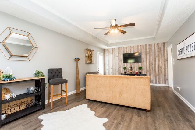 3286 N Senseney Cir, Clarksville, TN 37042