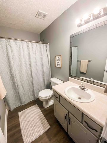 3286 N Senseney Cir, Clarksville, TN 37042