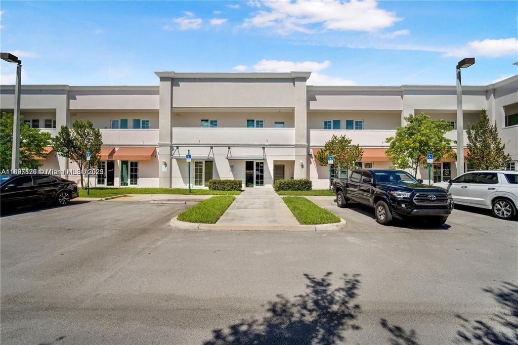 2501 SW 101st Ave 1-207, Miramar, FL 33025