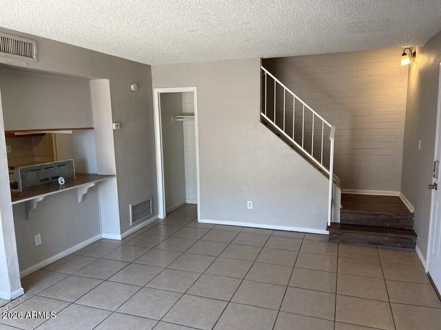 4003 S 45TH Street, Phoenix, AZ 85040