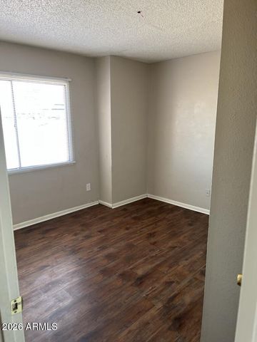 4003 S 45TH Street, Phoenix, AZ 85040