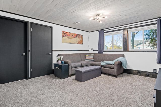 8215 Janero Avenue S, Cottage Grove, MN 55016