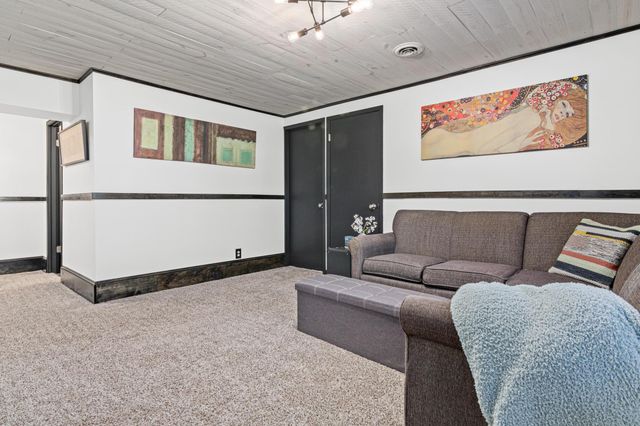 8215 Janero Avenue S, Cottage Grove, MN 55016