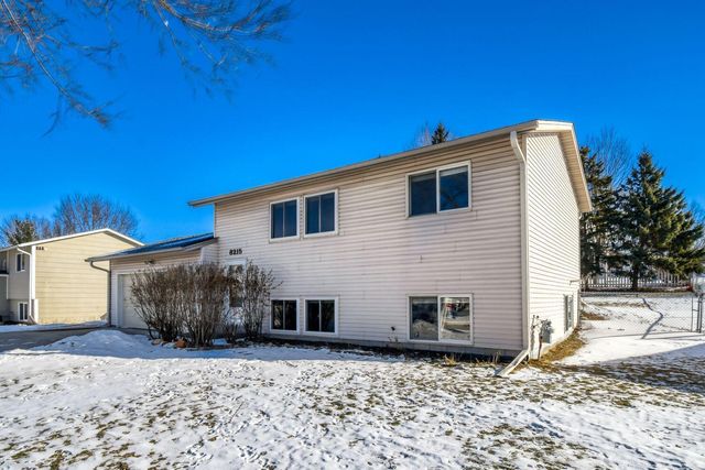 8215 Janero Avenue S, Cottage Grove, MN 55016