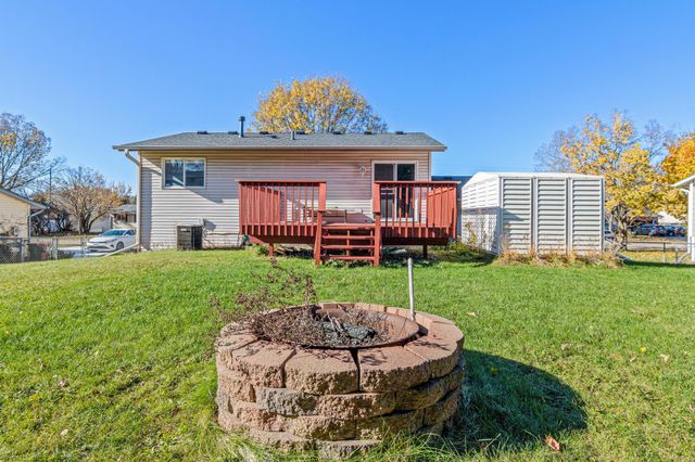 8215 Janero Avenue S, Cottage Grove, MN 55016