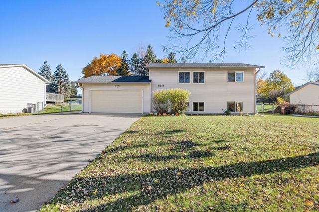 8215 Janero Avenue S, Cottage Grove, MN 55016