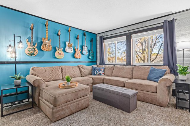 8215 Janero Avenue S, Cottage Grove, MN 55016