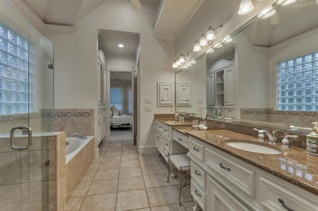 7 Stanwick Place, The Woodlands, TX 77382