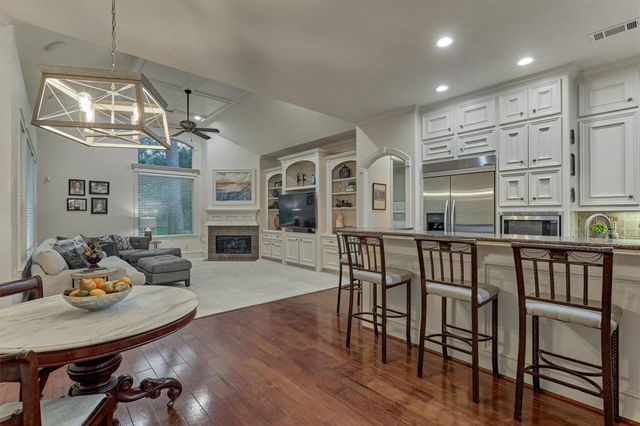 7 Stanwick Place, The Woodlands, TX 77382