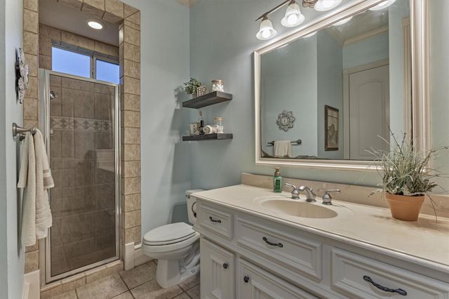 7 Stanwick Place, The Woodlands, TX 77382