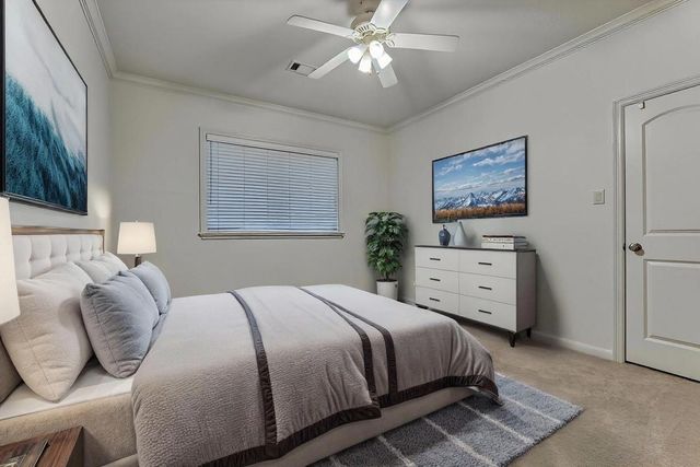 7 Stanwick Place, The Woodlands, TX 77382