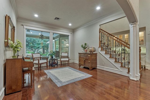 7 Stanwick Place, The Woodlands, TX 77382