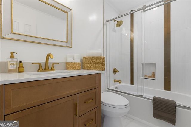 5250 Forest Downs Lane, Atlanta, GA 30349