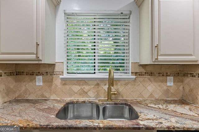 5250 Forest Downs Lane, Atlanta, GA 30349