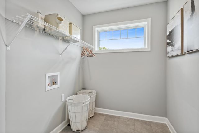 1083 Adamstown Drive, Rosemount, MN 55068