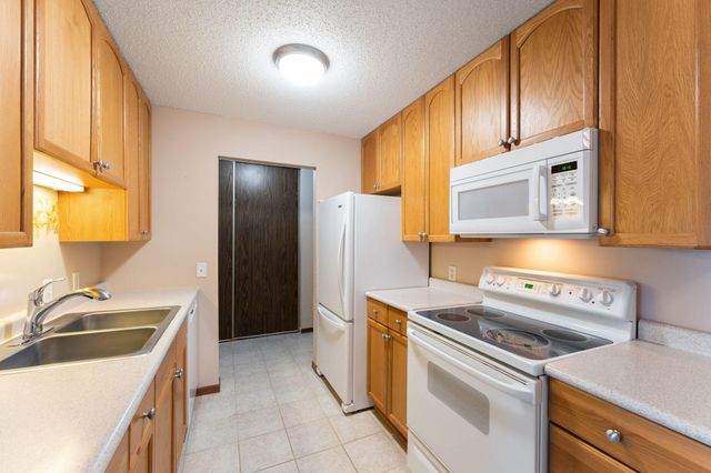 14630 Garrett Avenue 506, Apple Valley, MN 55124