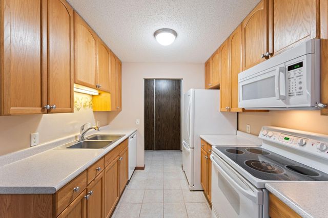 14630 Garrett Avenue 506, Apple Valley, MN 55124