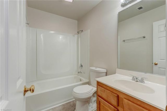 1608 Bridgeport Terrace, High Point, NC 27265