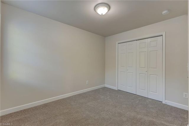 1608 Bridgeport Terrace, High Point, NC 27265