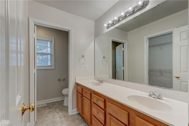 1608 Bridgeport Terrace, High Point, NC 27265